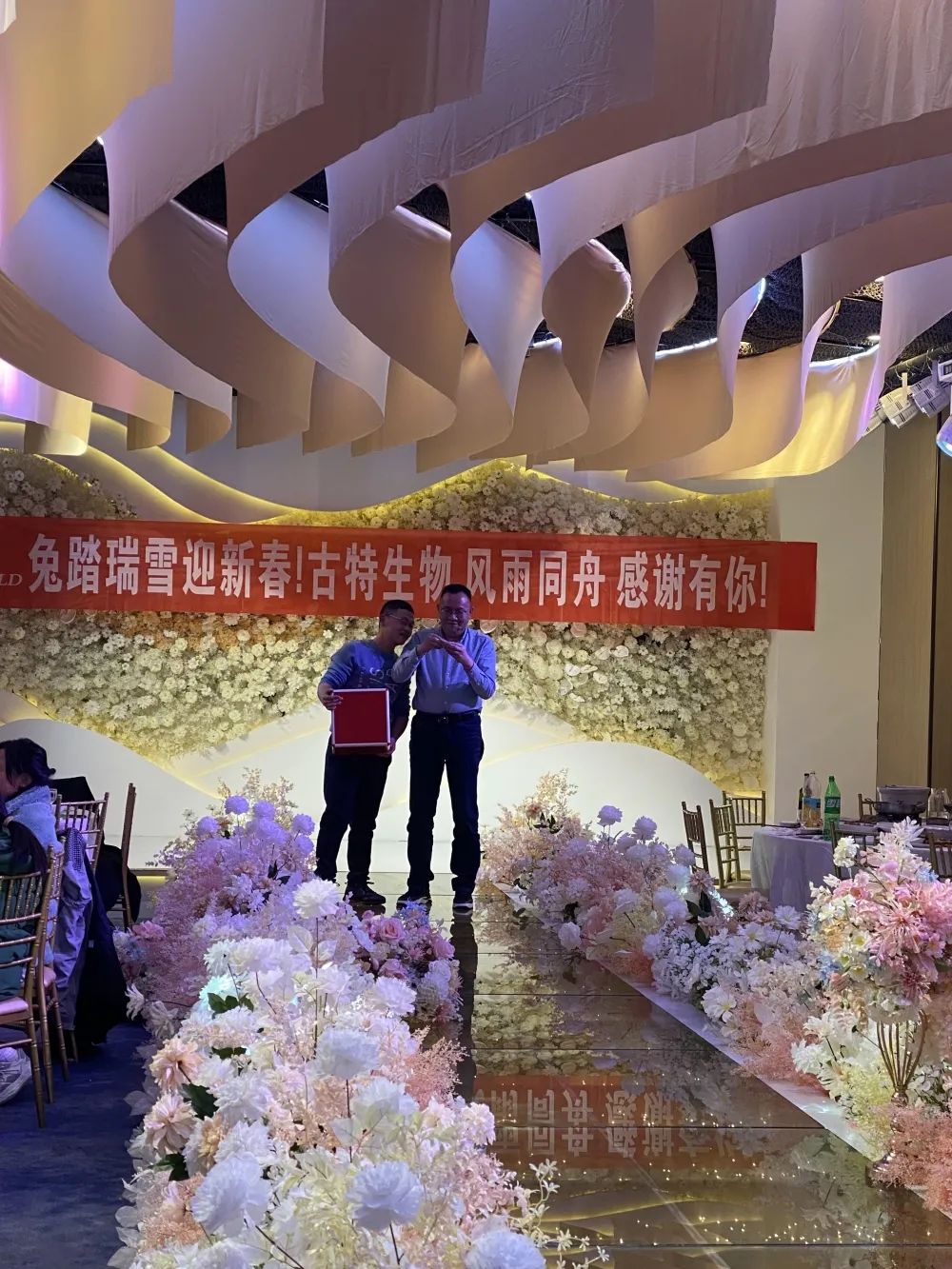 愿我們2023年乘風(fēng)破浪，行穩(wěn)致遠(yuǎn)